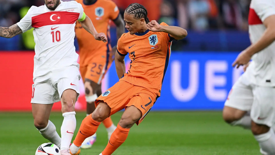 包含捷克遭遇土耳其逆转，欧国联资格赛前景难测的词条